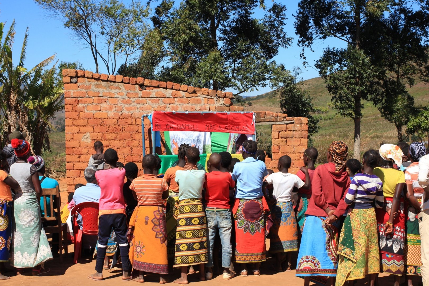 moz_namuli_conservation_foret_agri_puppet_show.jpg